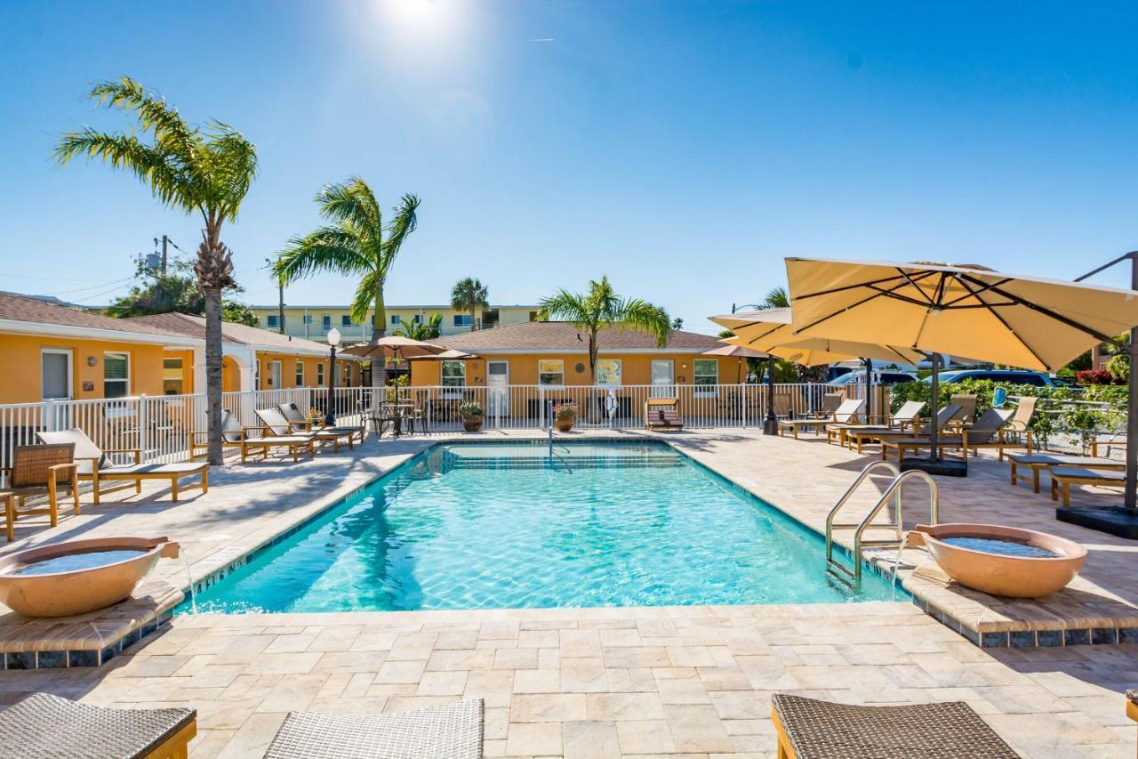 Upham Beach Inn セント・ピート・ビーチ エクステリア 写真