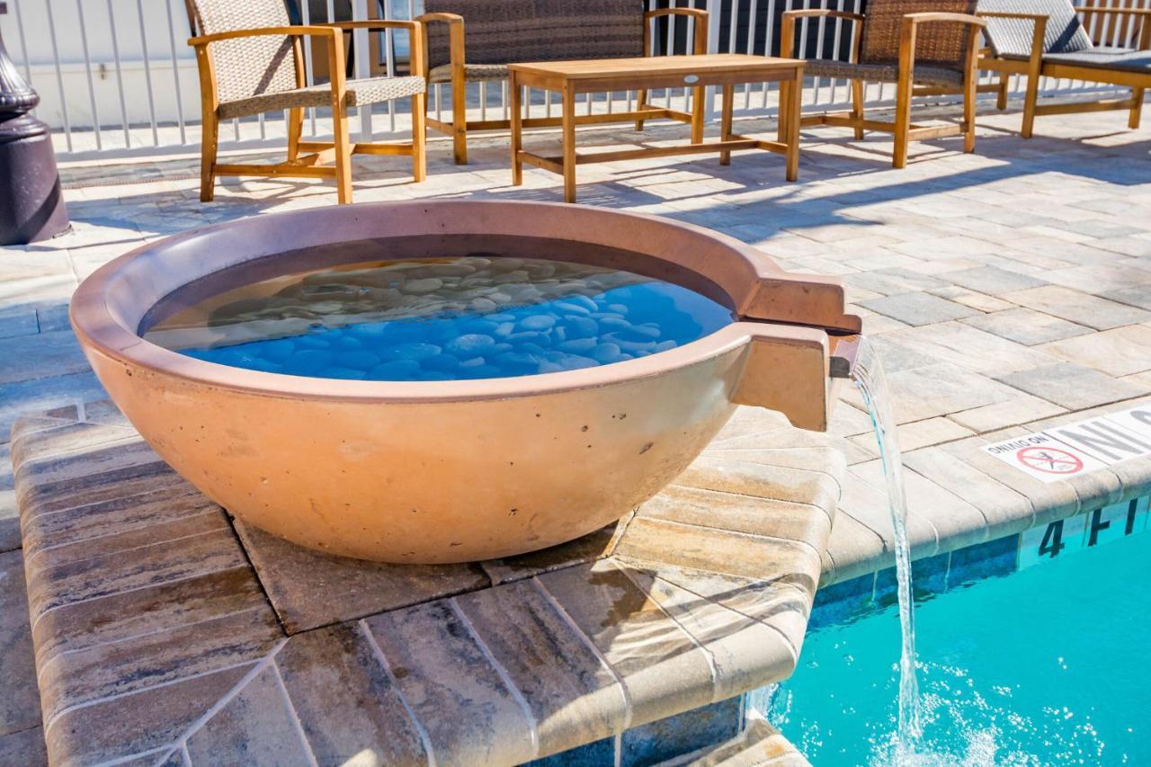 Upham Beach Inn セント・ピート・ビーチ エクステリア 写真